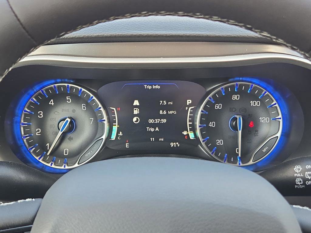 New 2026 Chrysler Pacifica Select FWD image 24