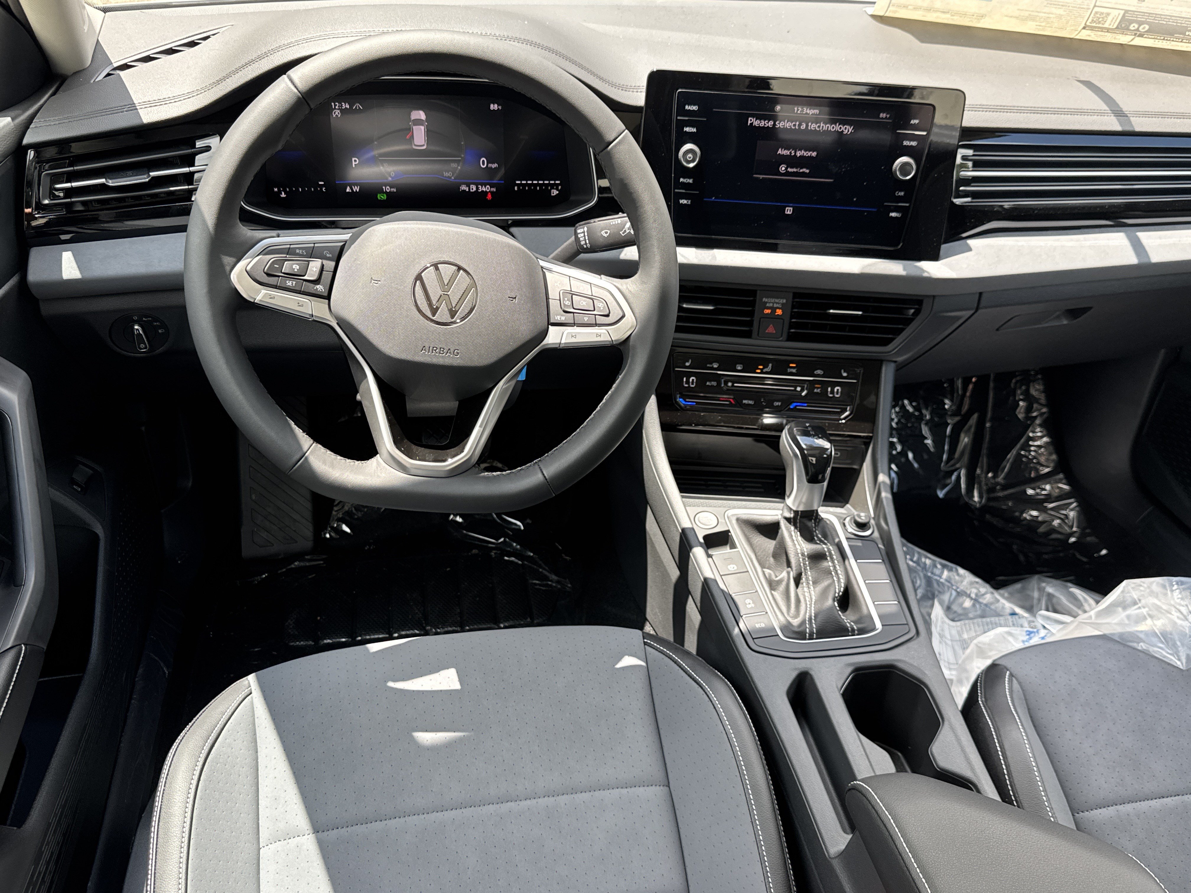 New 2026 Volkswagen Jetta SE FWD image 7