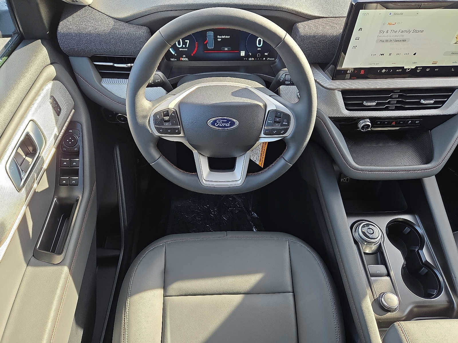 New 2026 Ford Explorer Active w/ Active Comfort Package image 9