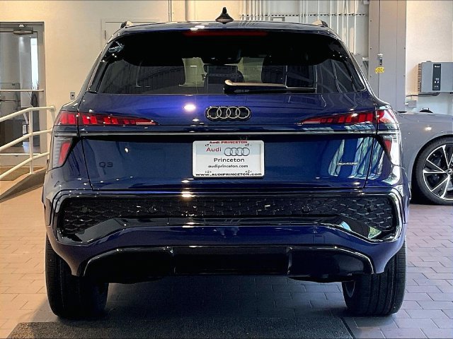 New 2026 Audi Q3 quattro 2.0T AWD/4WD image 2