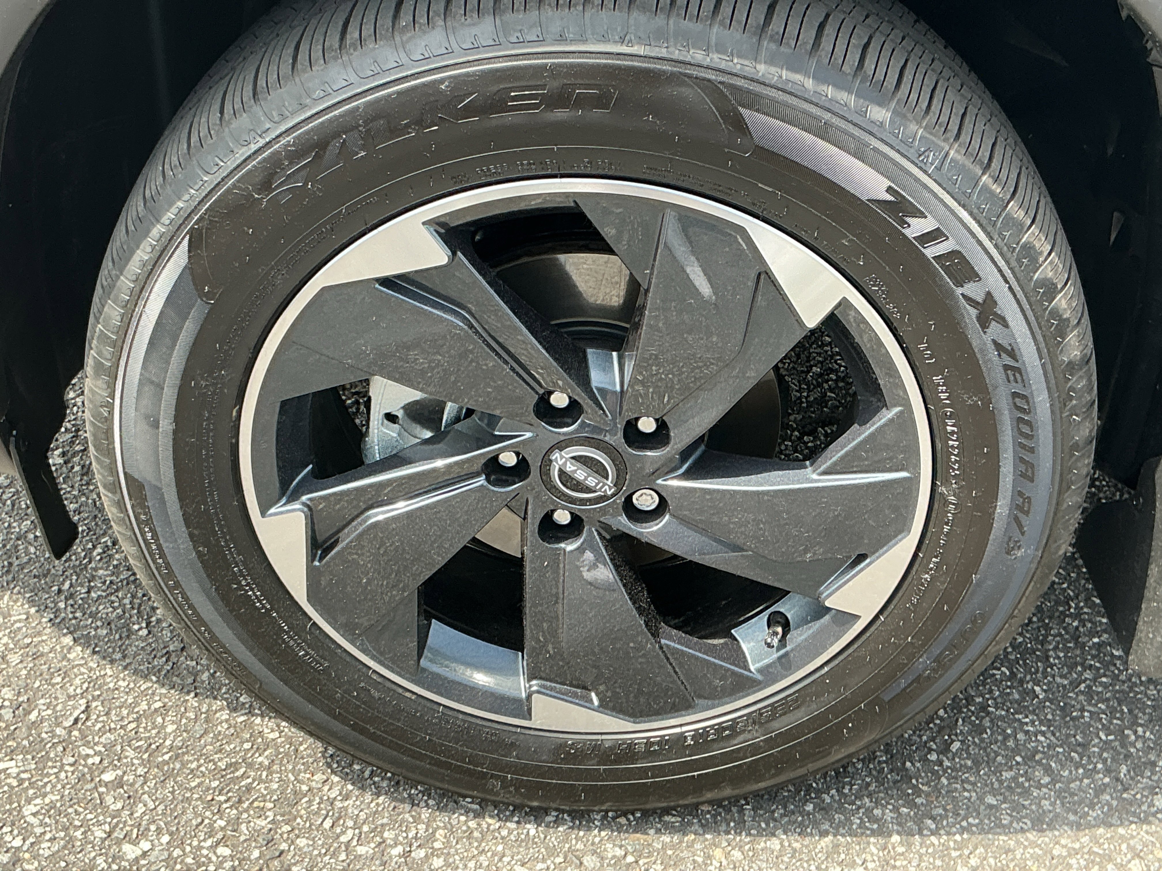 Certified 2026 Nissan Rogue SV FWD image 8