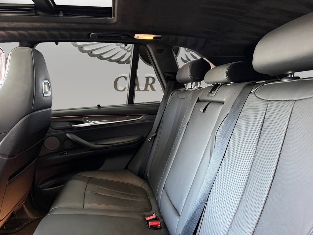 Used 2018 BMW X5 M w/ Executive Package AWD/4WD image 13