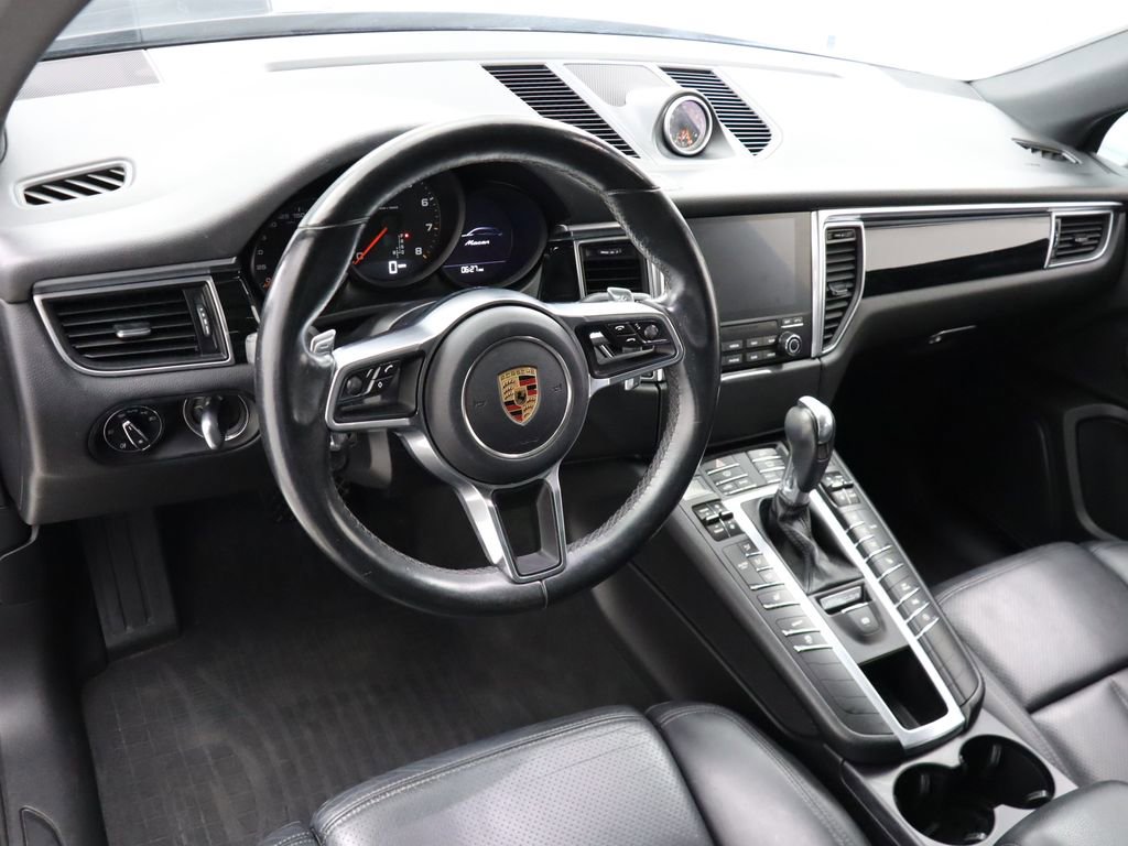 Used 2017 Porsche Macan image 12