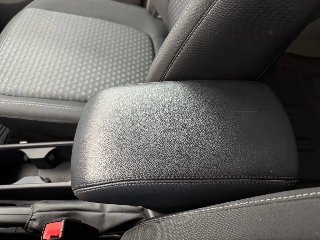 Used 2022 Ford Transit Connect XLT image 26