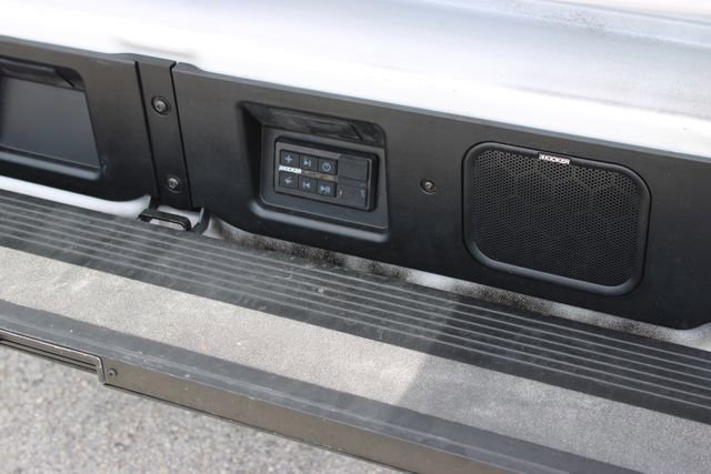 Used 2024 GMC Sierra 2500 Denali Ultimate image 12
