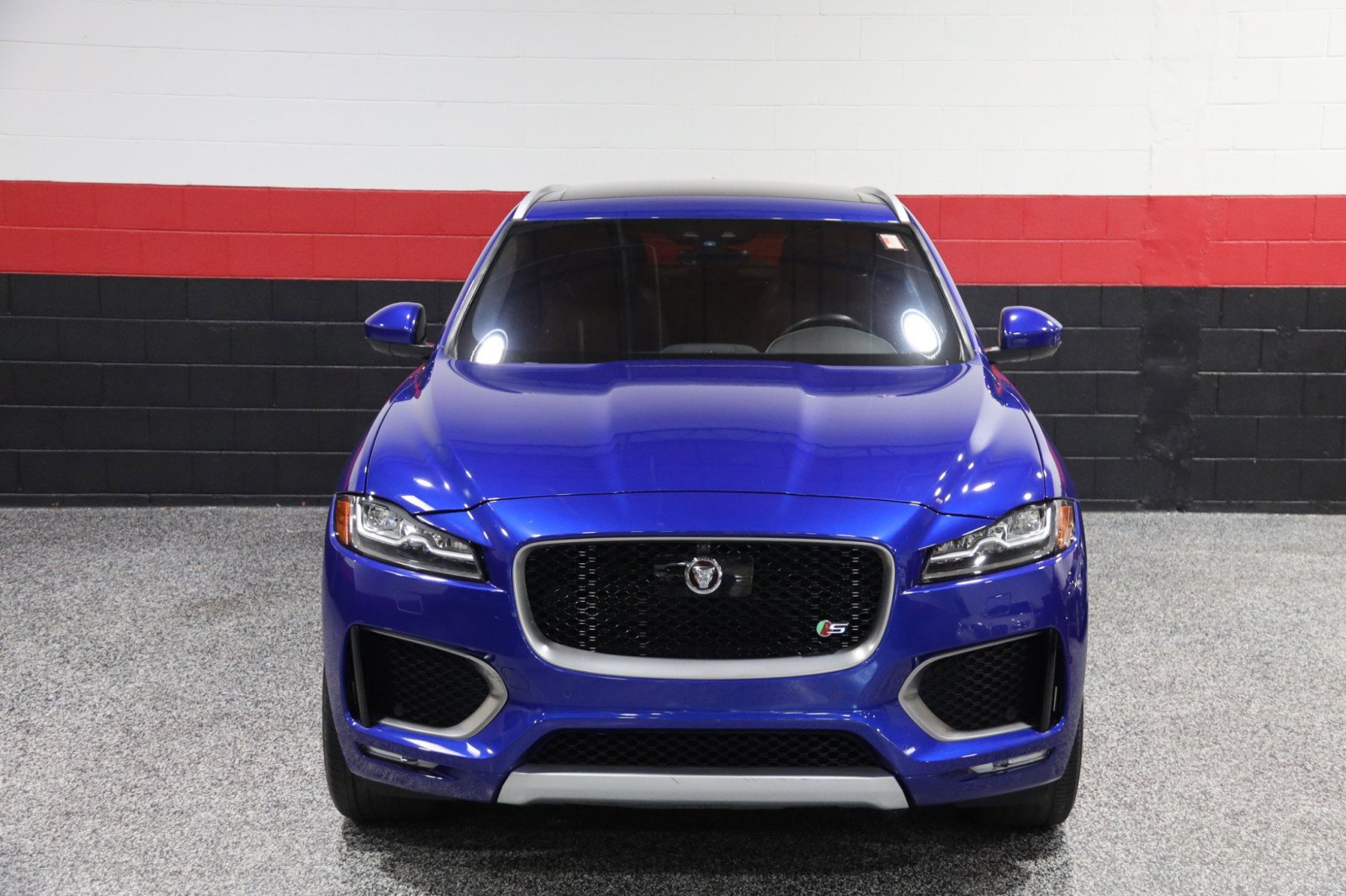 Used 2019 Jaguar F-PACE S image 12