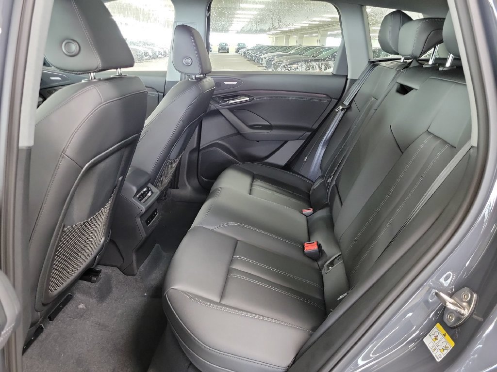 Used 2025 Audi Q6 e-tron Premium Plus w/ Premium Plus AWD/4WD image 19