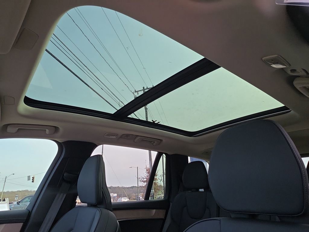 New 2026 Volvo XC90 T8 Plus image 42