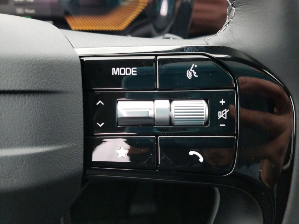 New 2026 Kia Sorento EX w/ EX Premium Package image 13