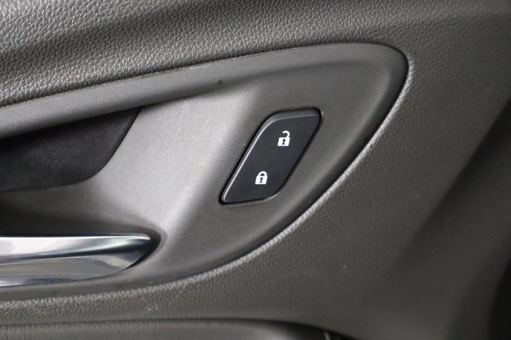 Used 2023 Buick Encore GX Preferred FWD image 22