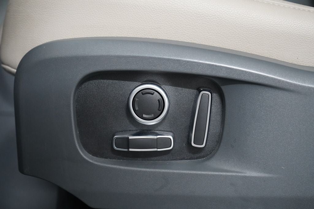 Used 2024 Land Rover Defender 130 S AWD/4WD image 14