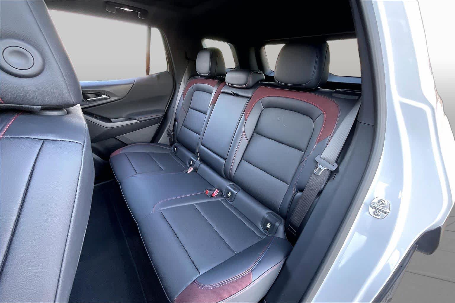 Certified 2025 Chevrolet Equinox RS w/ Safety and Technology Package AWD/4WD image 20