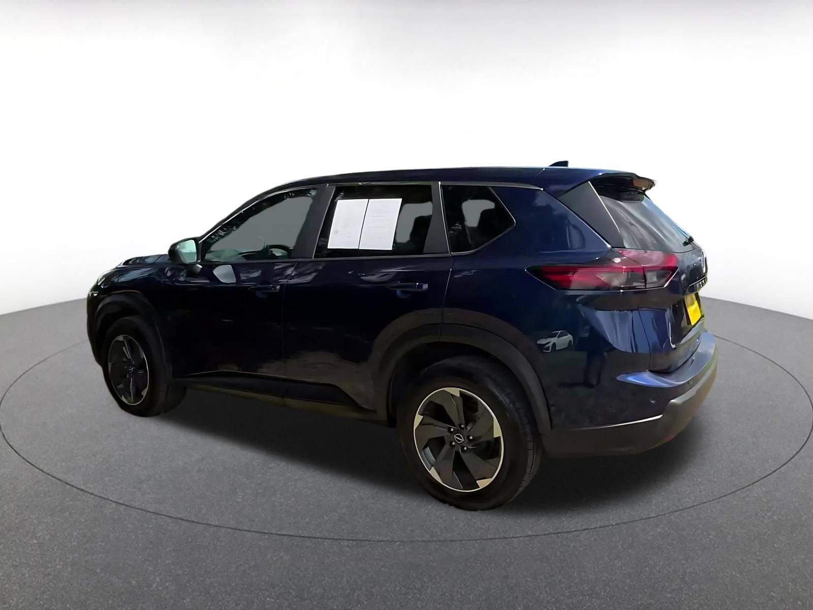 Used 2025 Nissan Rogue SV FWD image 9