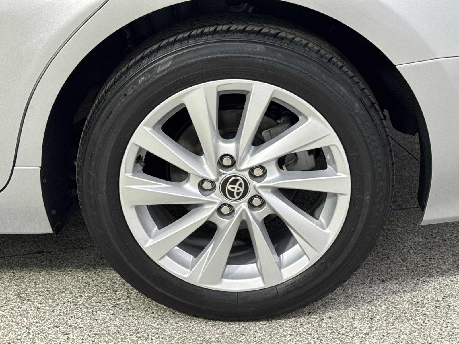 Used 2022 Toyota Camry LE image 16