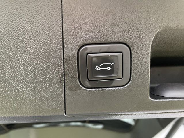 Used 2025 Cadillac XT5 Premium Luxury image 8