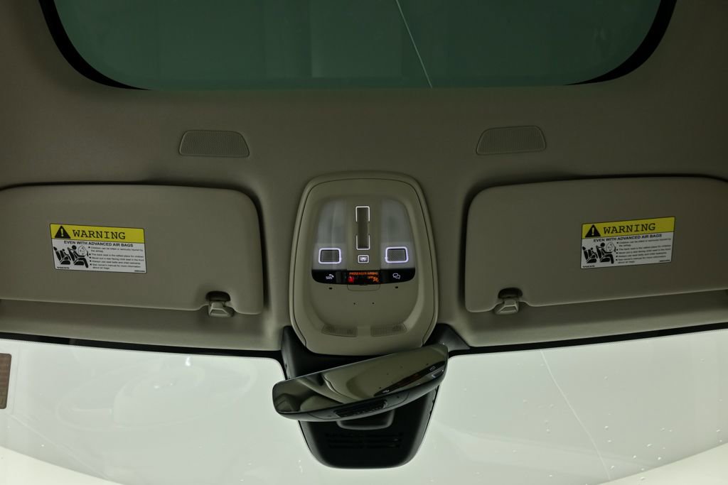 New 2026 Volvo XC60 B5 Ultra w/ Protection Package Premier image 19
