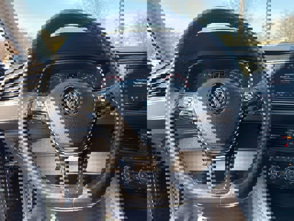 Used 2019 Volkswagen Jetta SE image 12