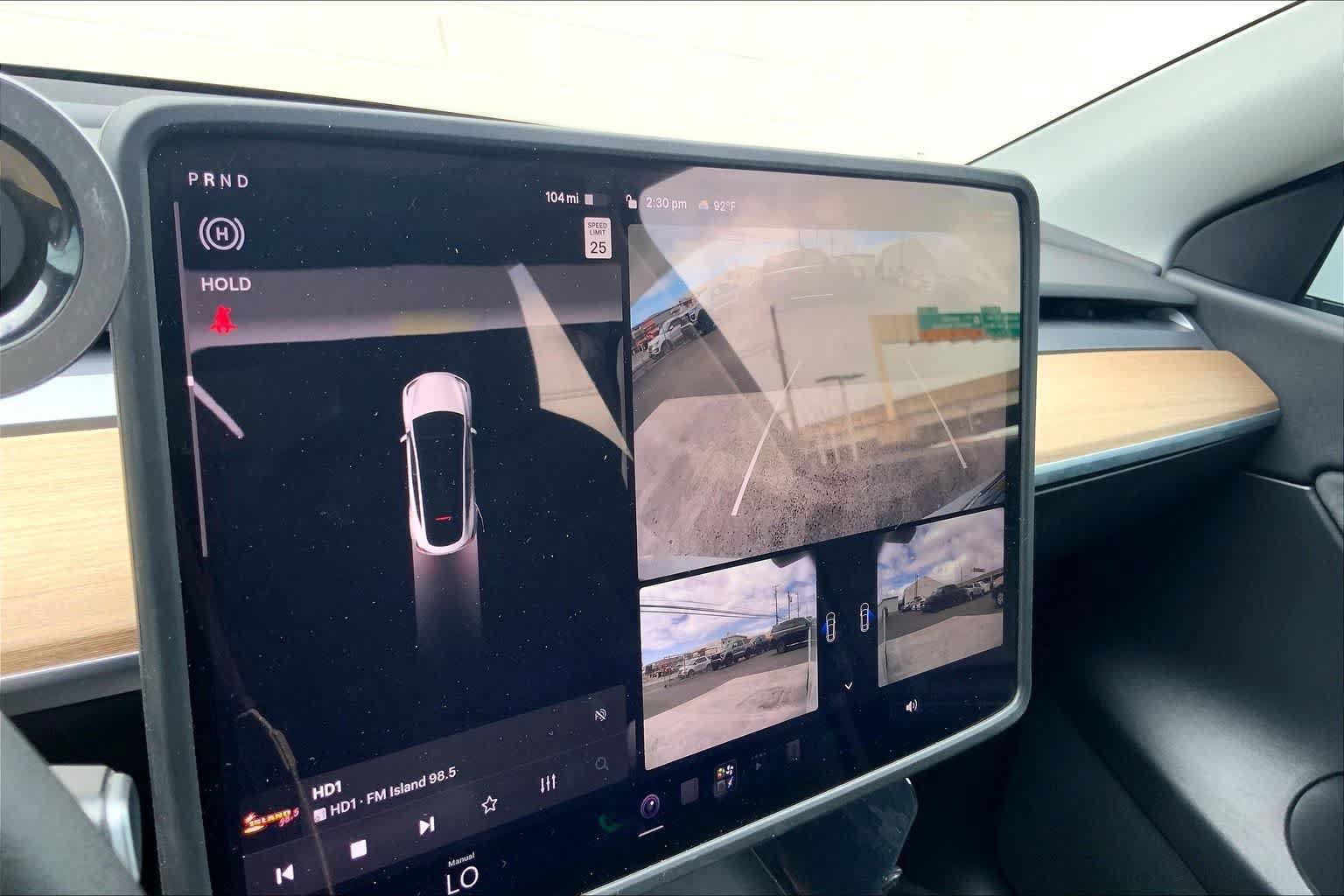 Used 2022 Tesla Model Y Long Range AWD/4WD image 26