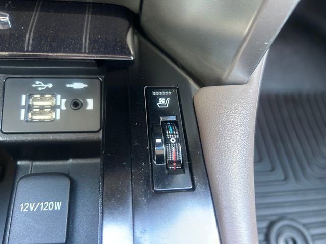Used 2021 Lexus GX 460 Premium w/ Accessory Package AWD/4WD image 25
