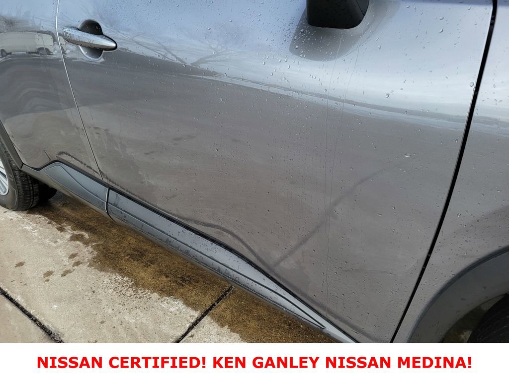 Certified 2023 Nissan Rogue SV image 13