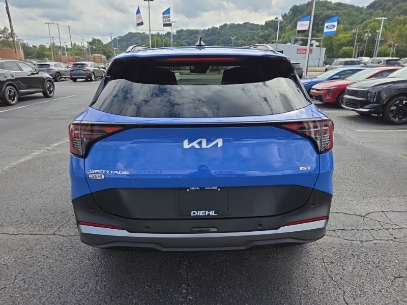 Certified 2026 Kia Sportage EX w/ EX Panorama Roof Package AWD/4WD image 6