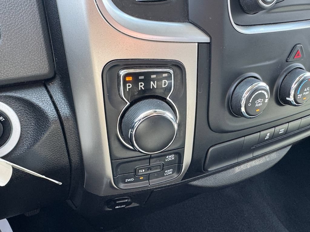 Used 2019 RAM 1500 Classic SLT AWD/4WD image 31