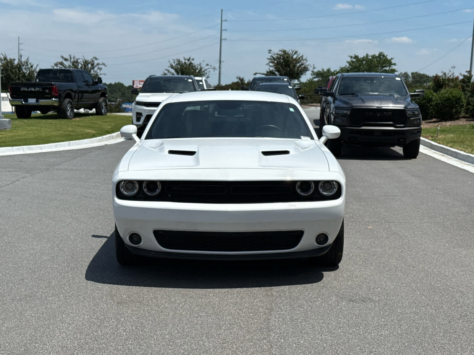 Used 2022 Dodge Challenger SXT w/ Plus Package RWD image 5