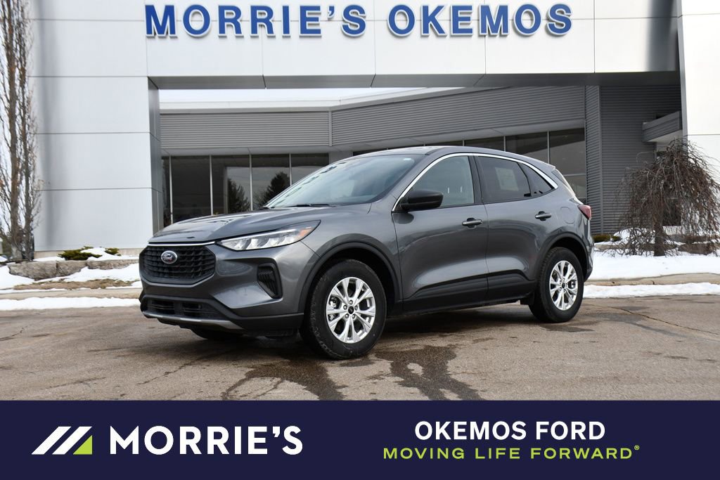 Used 2023 Ford Escape Active image 1