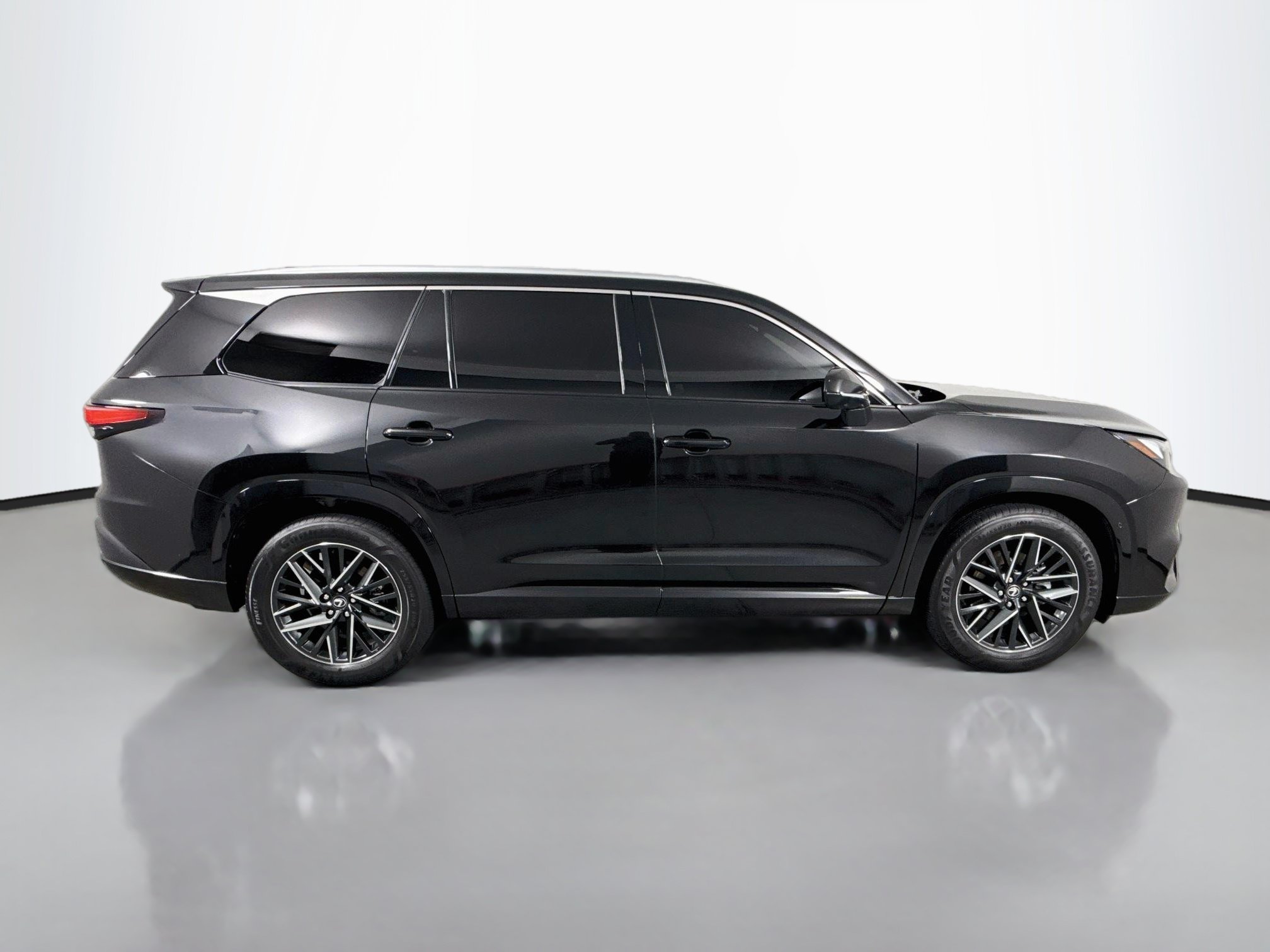 Certified 2025 Lexus TX 350 FWD w/ Technology Package image 8