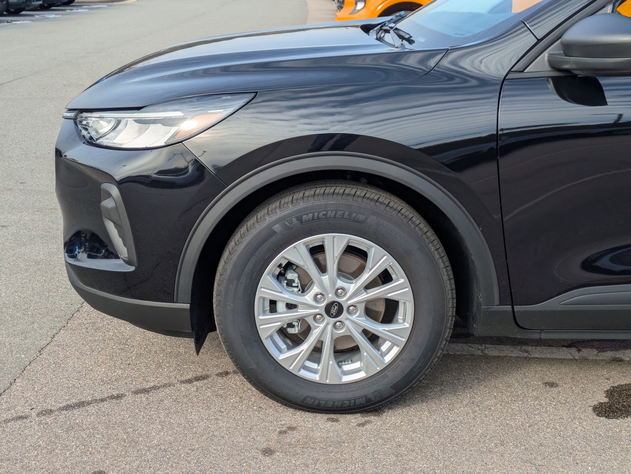 Certified 2025 Ford Escape Active image 11