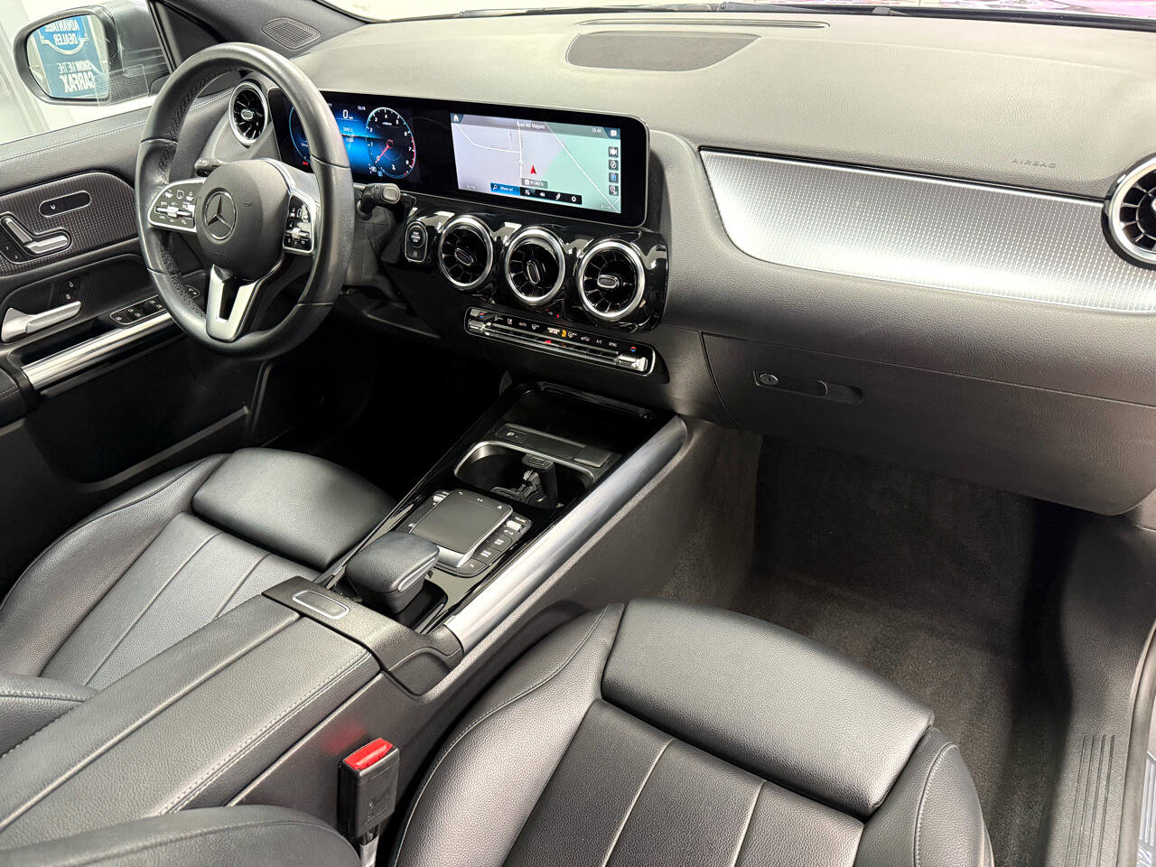 Used 2021 Mercedes-Benz GLA 250 4MATIC w/ Premium Package image 26