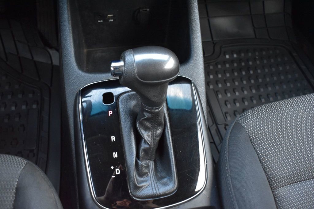 Used 2018 Kia Forte LX image 32