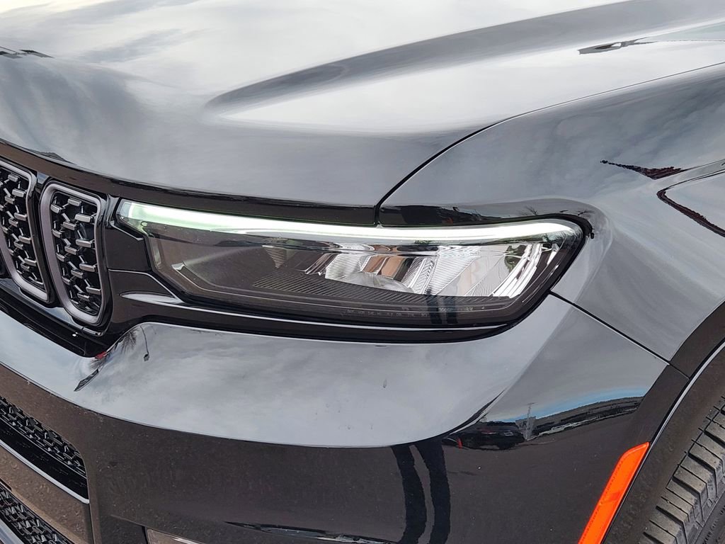 Used 2025 Jeep Grand Cherokee L Summit image 8