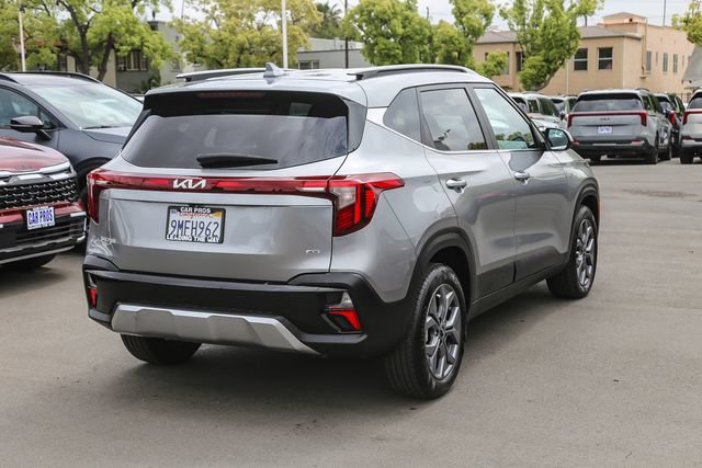Used 2024 Kia Seltos S AWD/4WD image 9