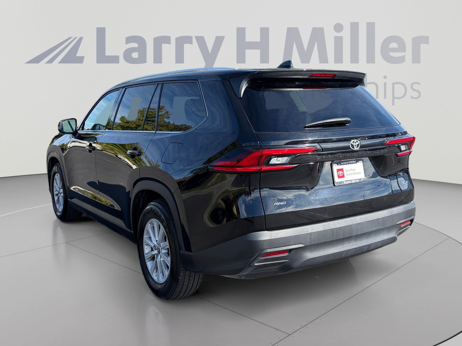 Certified 2025 Toyota Grand Highlander AWD image 3