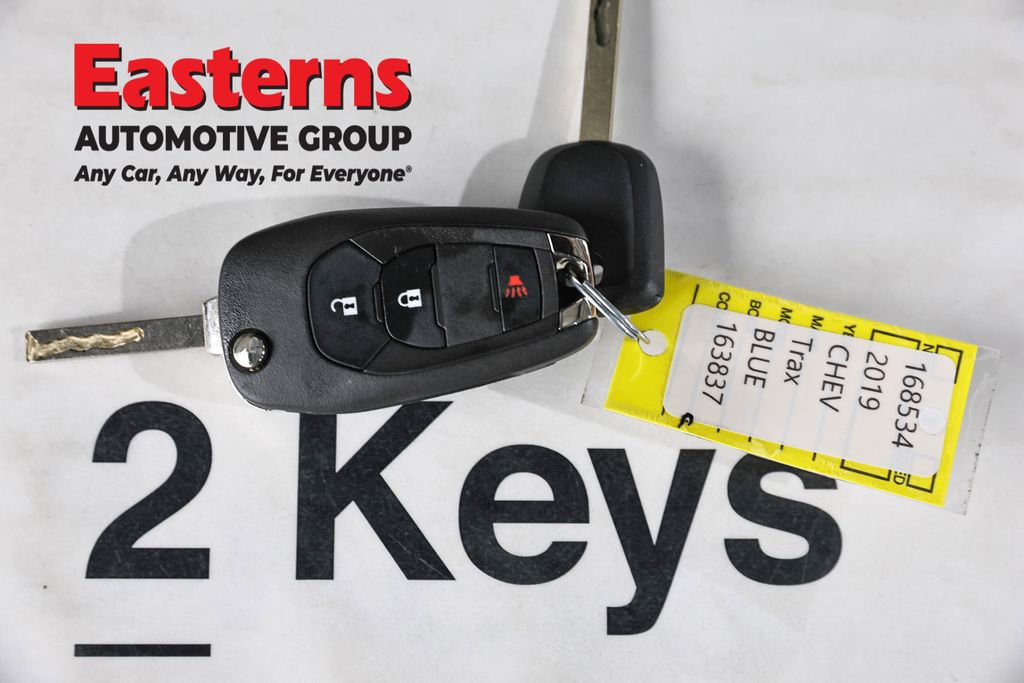 Used 2019 Chevrolet Trax LT FWD image 25