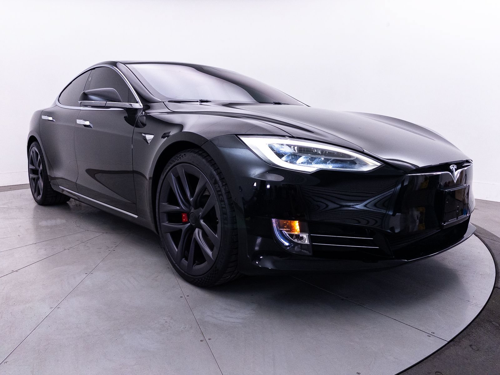 Used 2021 Tesla Model S Performance AWD/4WD image 10
