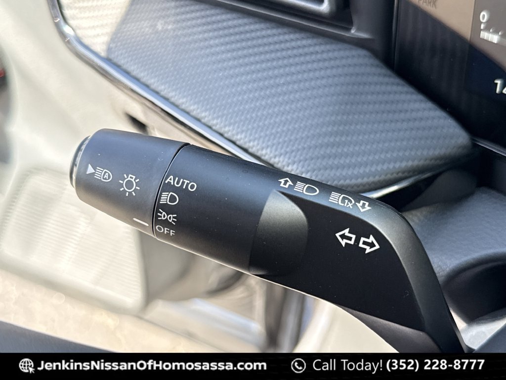New 2026 Nissan Kicks SR w/ SR Premium Package FWD image 40