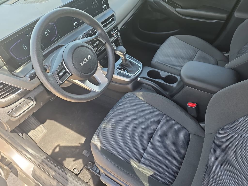 Used 2026 Kia Seltos LX AWD/4WD image 16