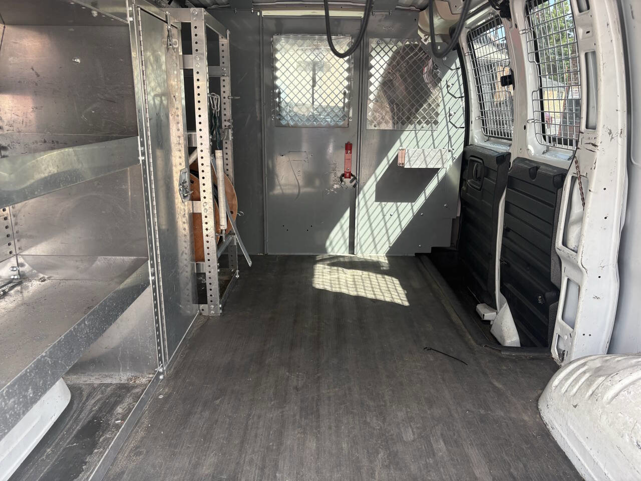 Used 2014 Chevrolet Express 1500 image 7