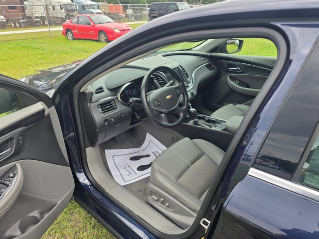 Used 2018 Chevrolet Impala LT w/ LT Convenience Package FWD image 14