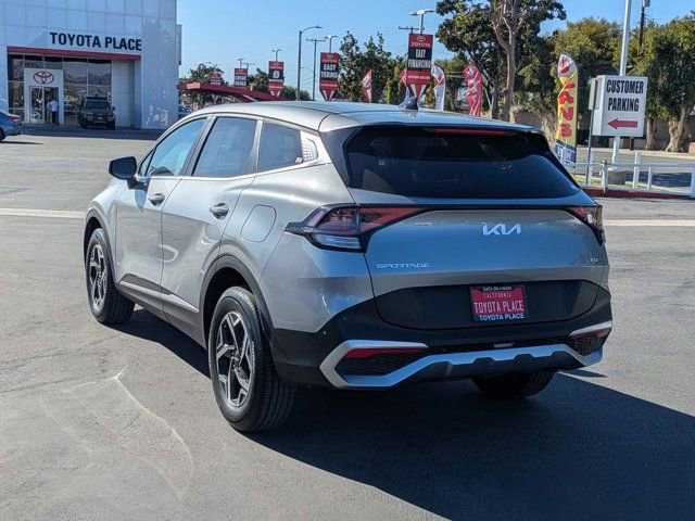 Used 2025 Kia Sportage LX image 11