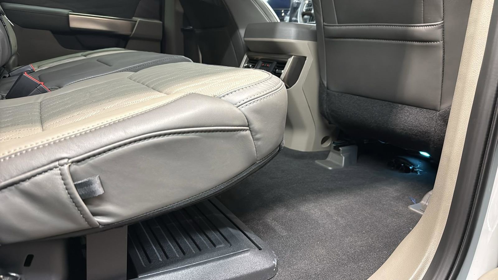 New 2026 Ford F250 Platinum w/ Platinum Plus Package image 28