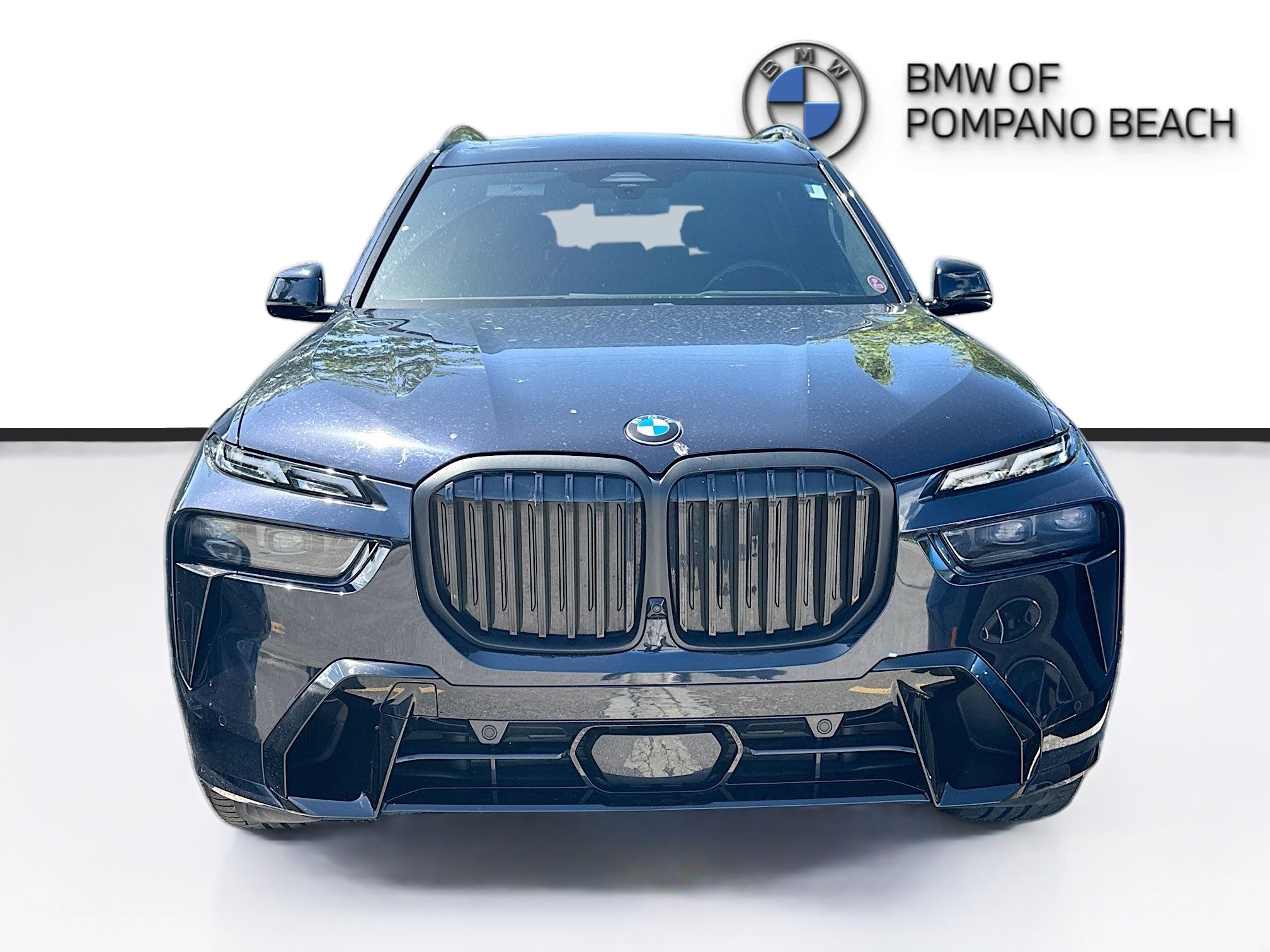 Used 2024 BMW X7 xDrive40i w/ Executive Package image 2