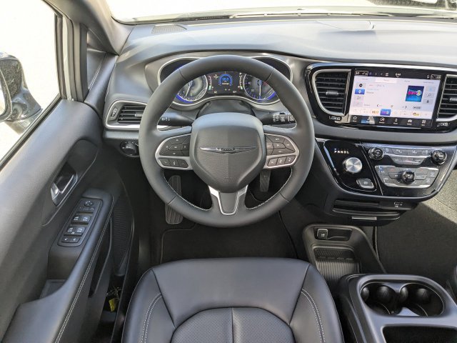 New 2026 Chrysler Voyager LX FWD image 16