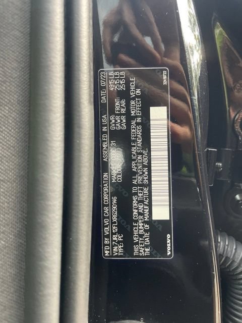 Certified 2024 Volvo S60 B5 Plus w/ Climate Package FWD image 27