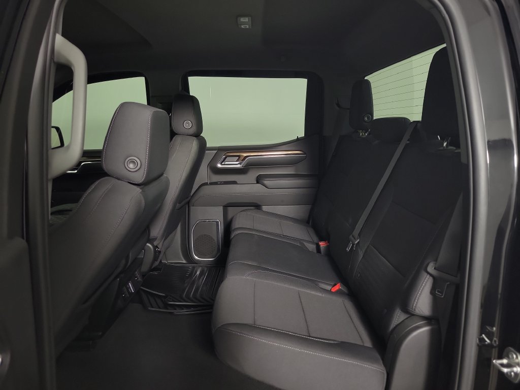 Used 2024 Chevrolet Silverado 1500 LT RWD image 14