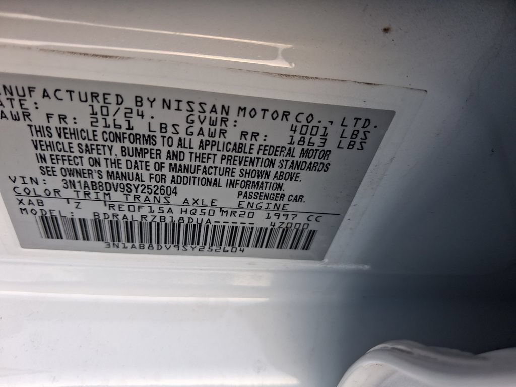 Used 2025 Nissan Sentra SR FWD image 30