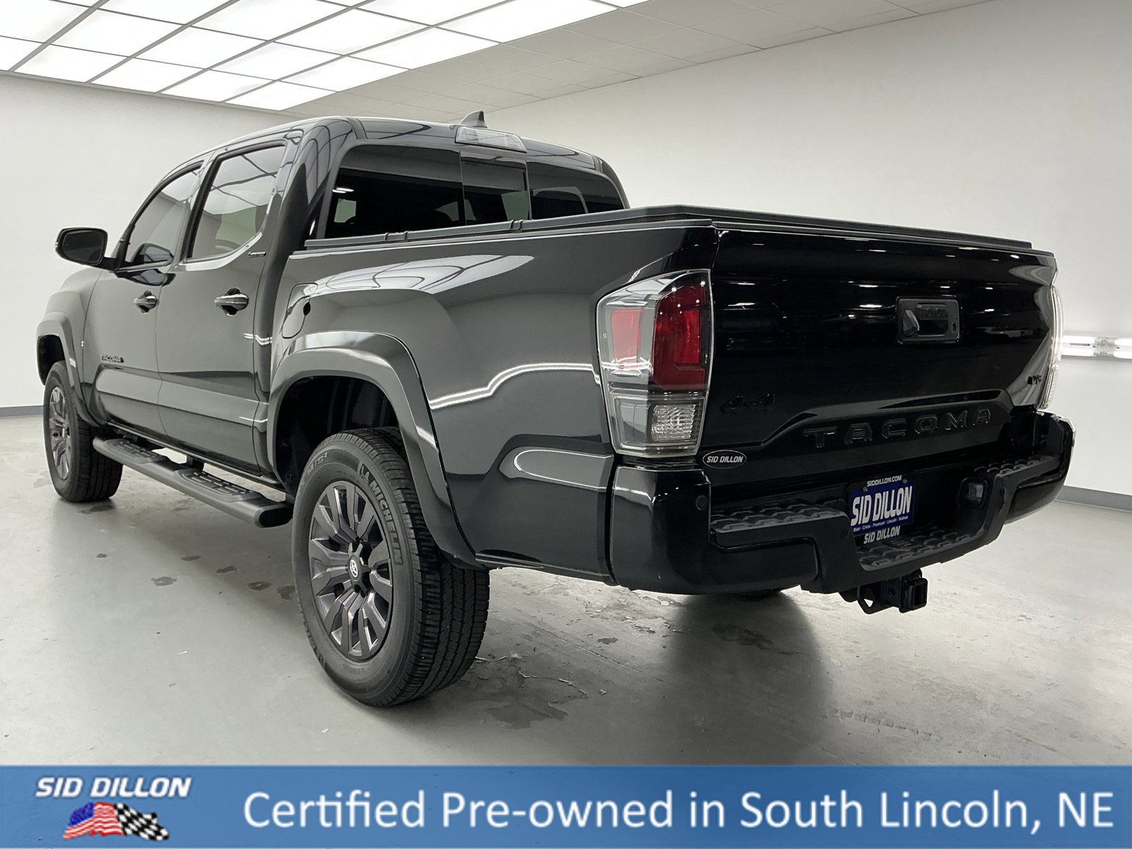 Used 2021 Toyota Tacoma Limited w/ Nightshade Package image 6