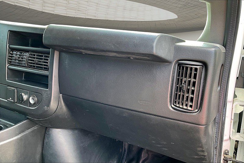 Used 2020 Chevrolet Express 2500 Extended w/ Communications Package RWD image 14